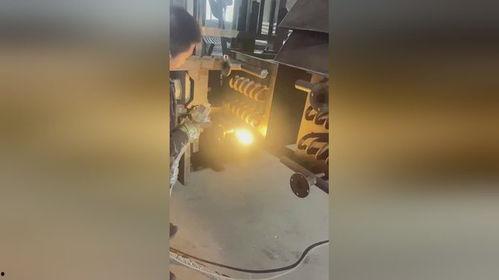 国产激光除锈视频,高效革新，焕新金属表面